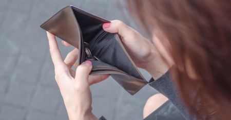 ضرائب جديدة ترفع الأسعار وتثقل من غلاء المعيشة ضمن "قانون الترتيبات "